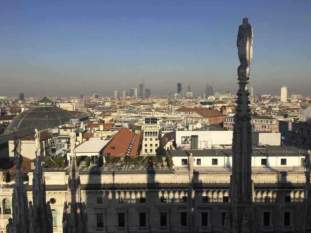 milan curious facts duomo